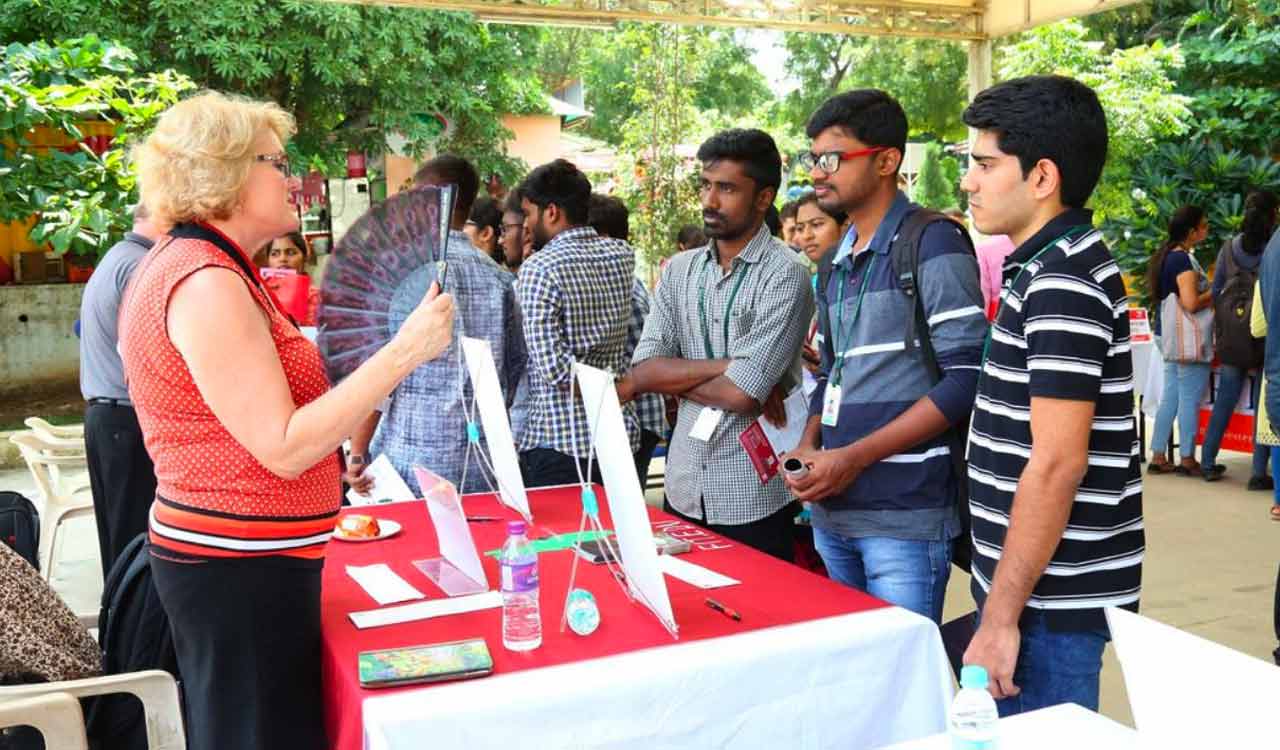 Destination USA: Career advancement support services at US varsities