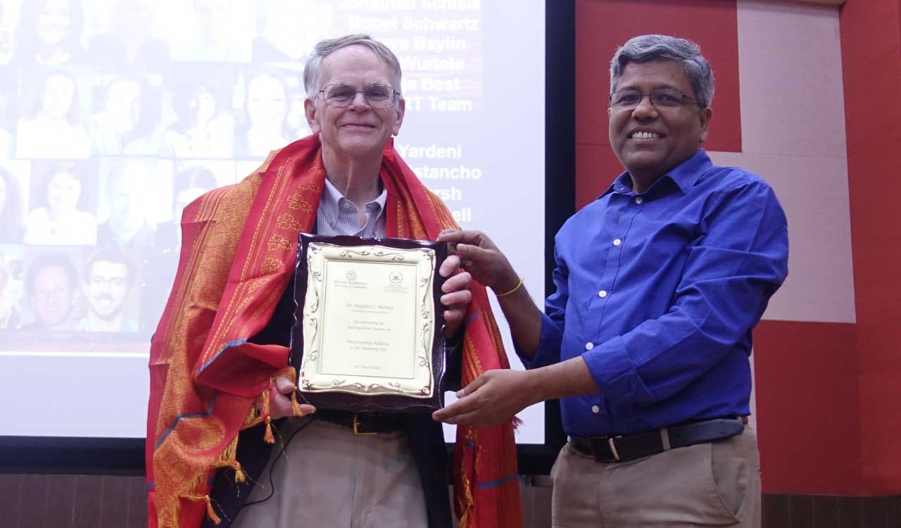 Mitochondrial DNA is exclusively maternally inherited: Prof. Douglas C. Wallace