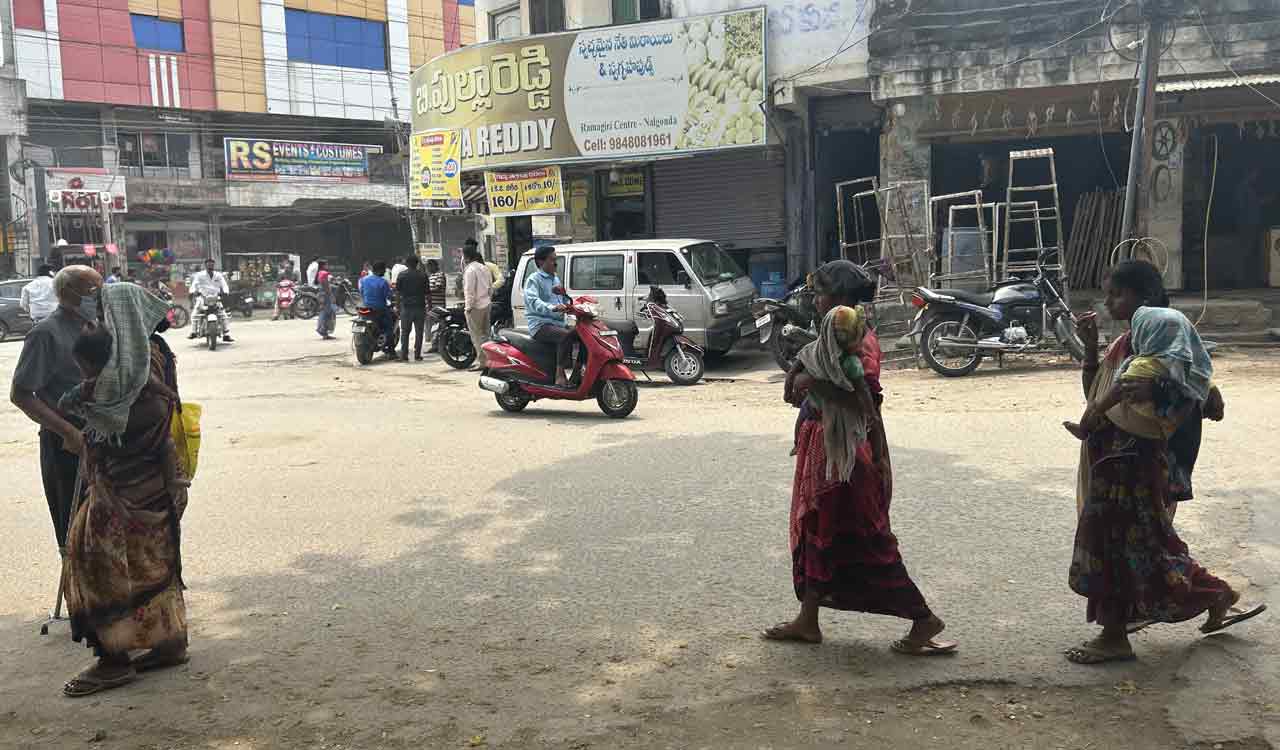 Using children for begging continues unabated in Nalgonda