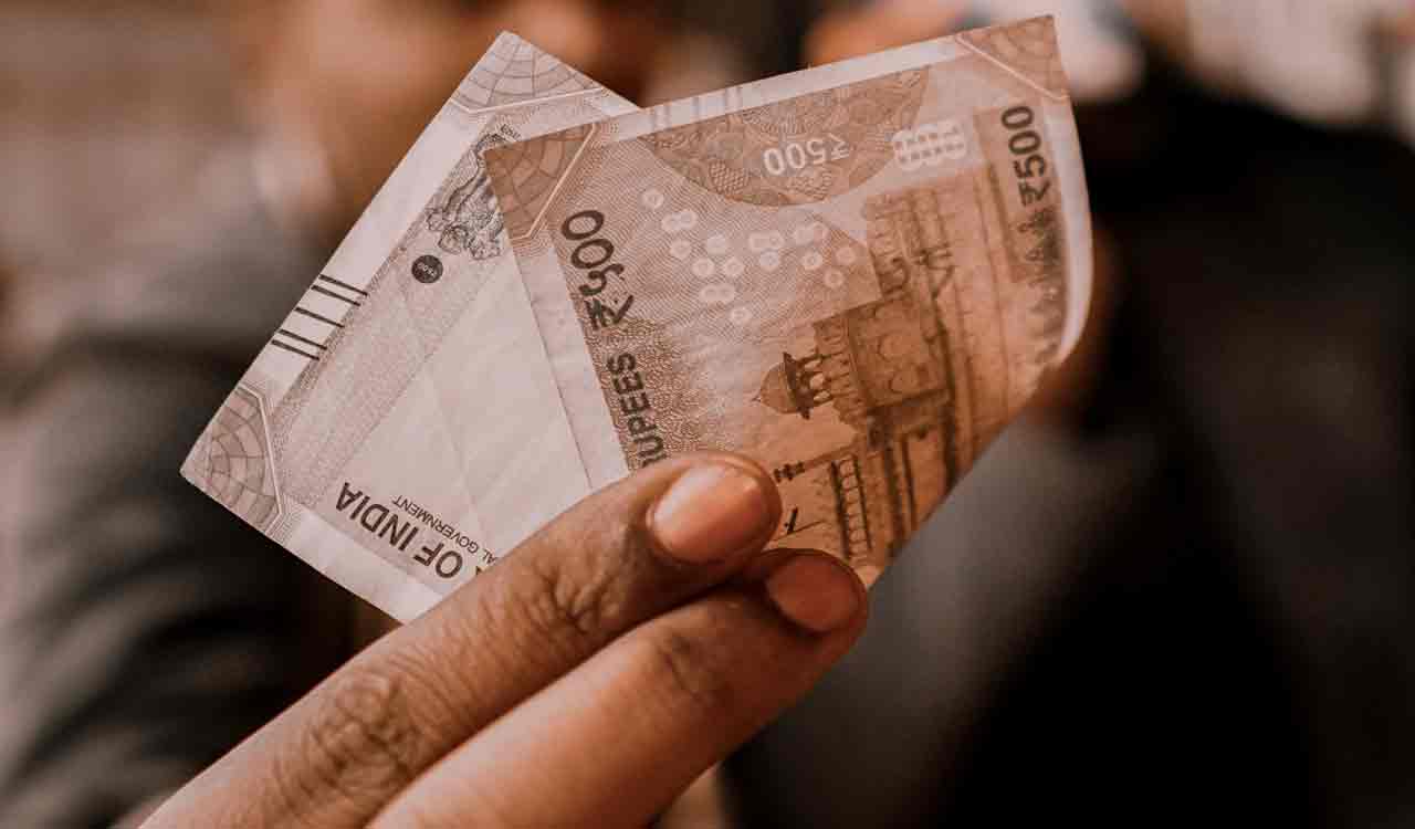 Man pays for mobile phone he did not purchase