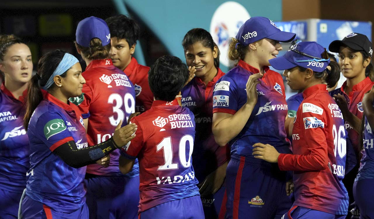 WPL: Delhi Capitals beat UP Warriorz by 5 wickets, qualify directly for final