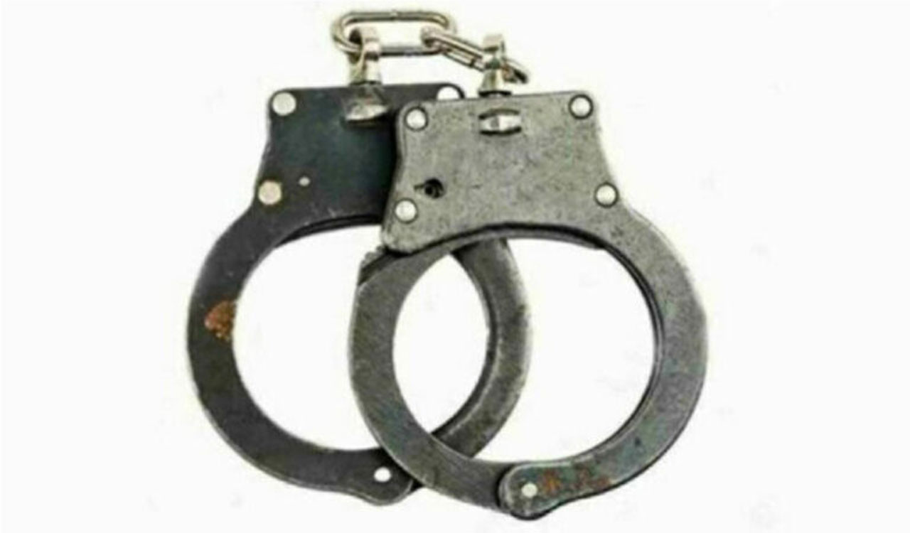 Iranian held for obtaining Aadhaar, PAN card illegally in Hyderabad