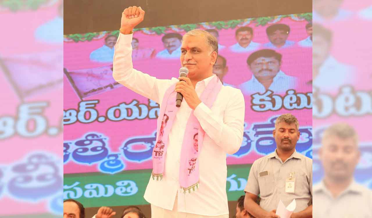 Siddipet farmers to earn up to Rs.1.5 lakh from each acre of oil palm crop: Harish Rao
