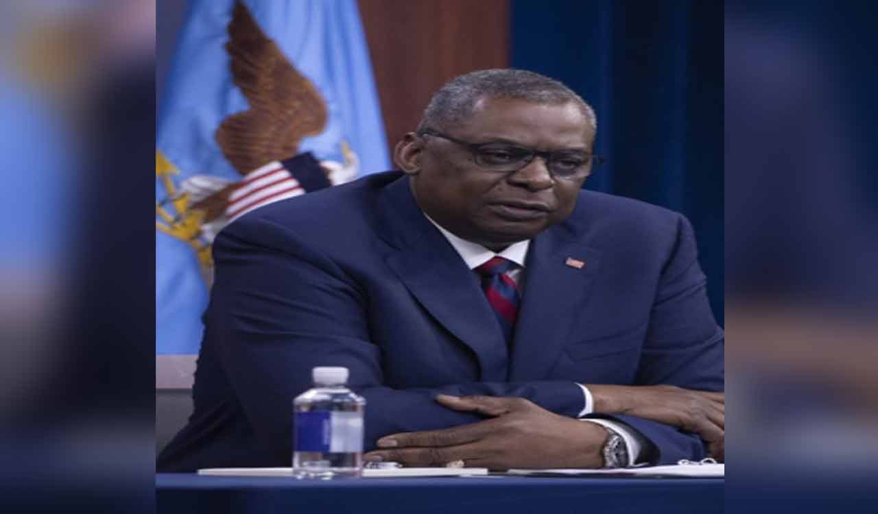 US defence secretary arrives in Iraq unannounced for anti-IS discussion