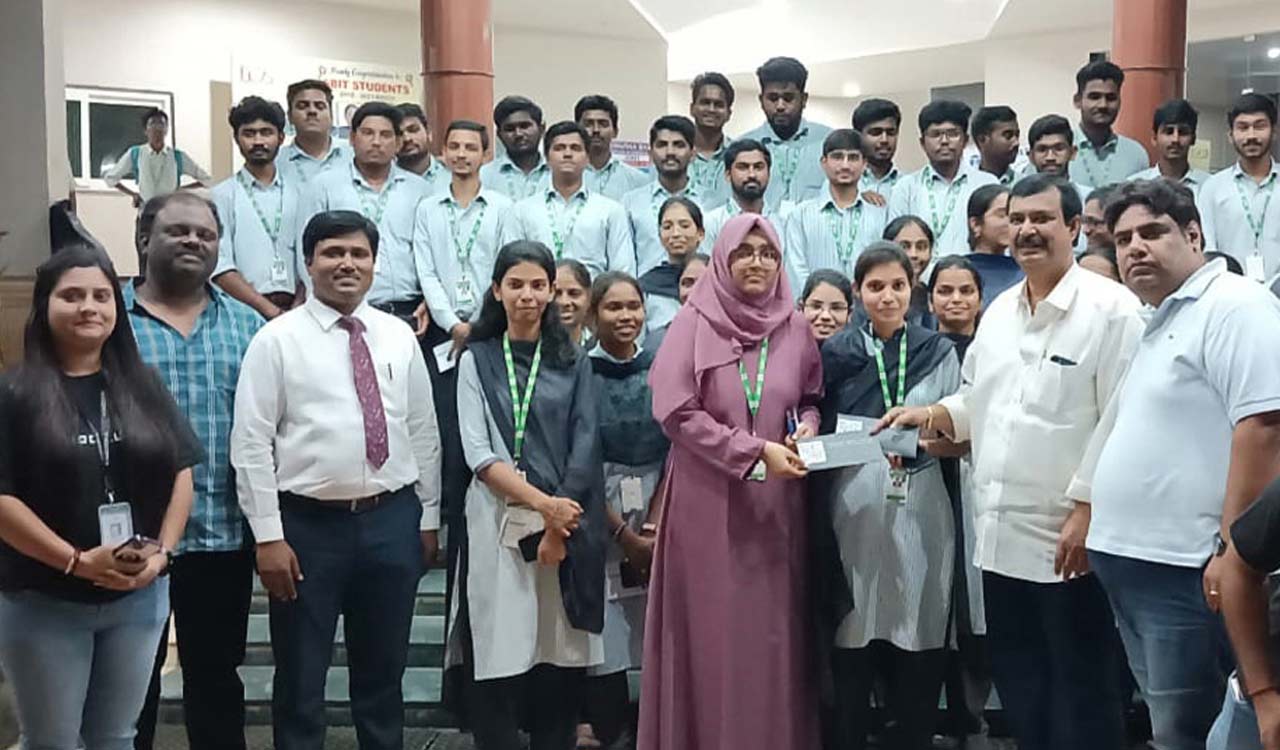 Khammam: 36 SBIT students bag jobs in Knocial