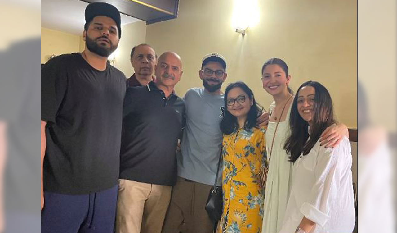 Anushka Sharma relishes South-Indian food with Virat Kohli and her parents