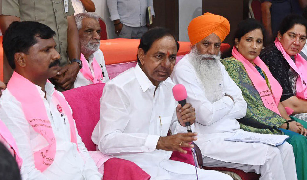 Use your votes as powerful weapon to elect ‘Kisan Sarkar’: CM KCR tells farmers