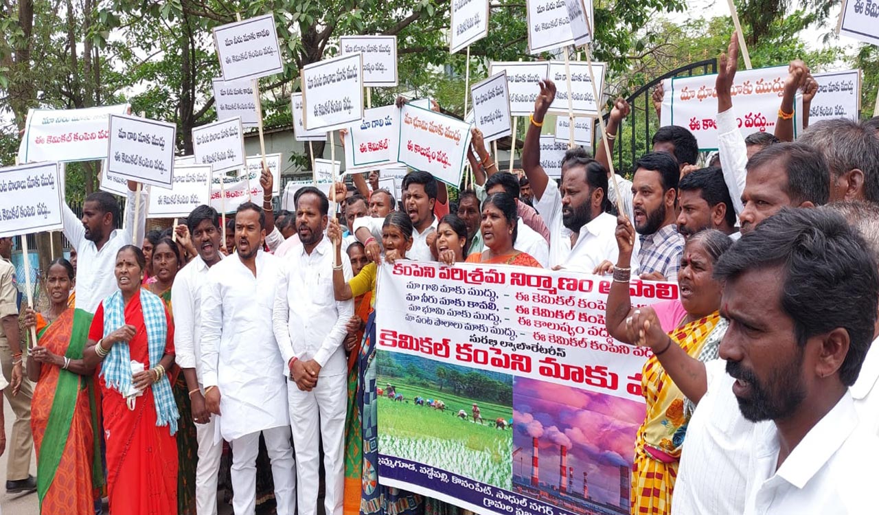 Farmers oppose pharma company in Sangareddy