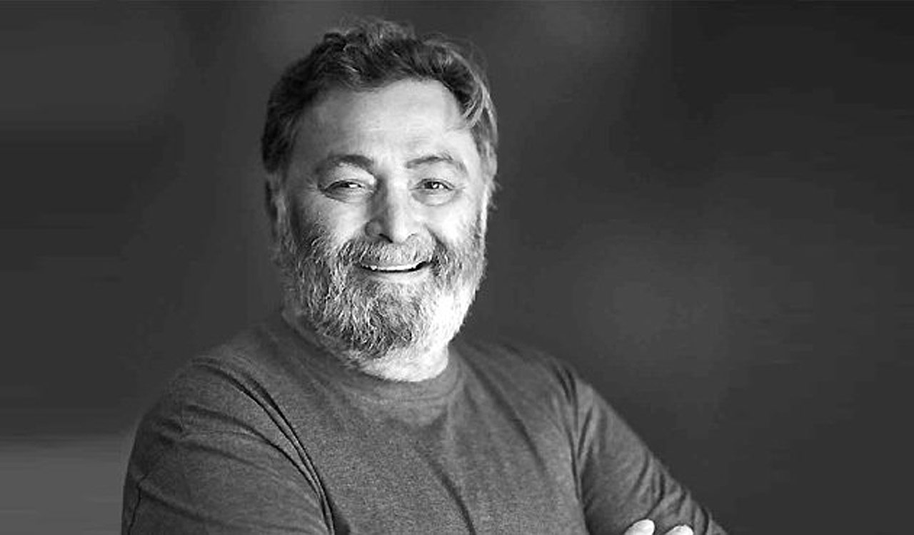 Family, friends remember Rishi Kapoor on 3rd death anniversary