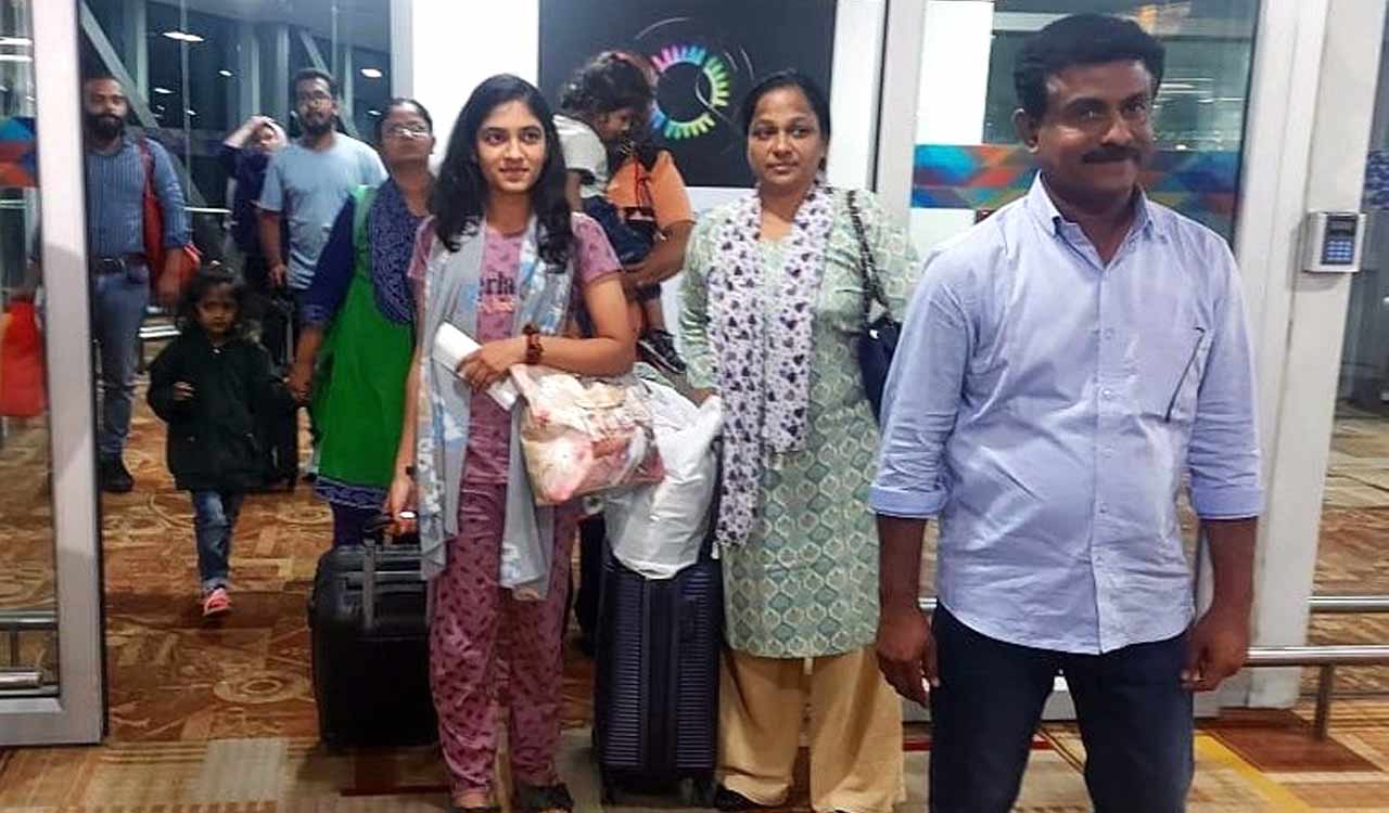 First batch of 360 Indian evacuees from Sudan reach Delhi