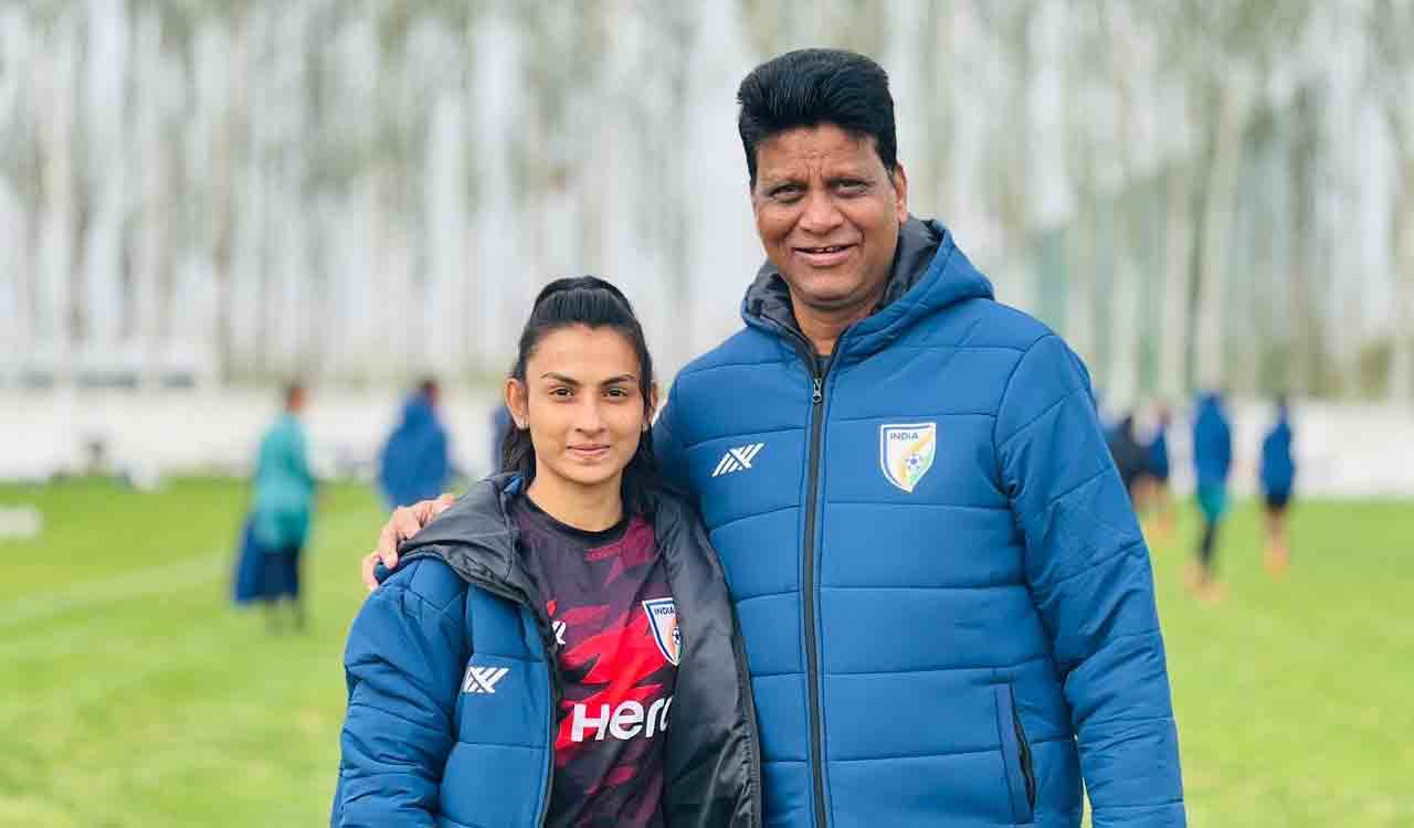 Palguna seeks financial assistance for footballer Soumya