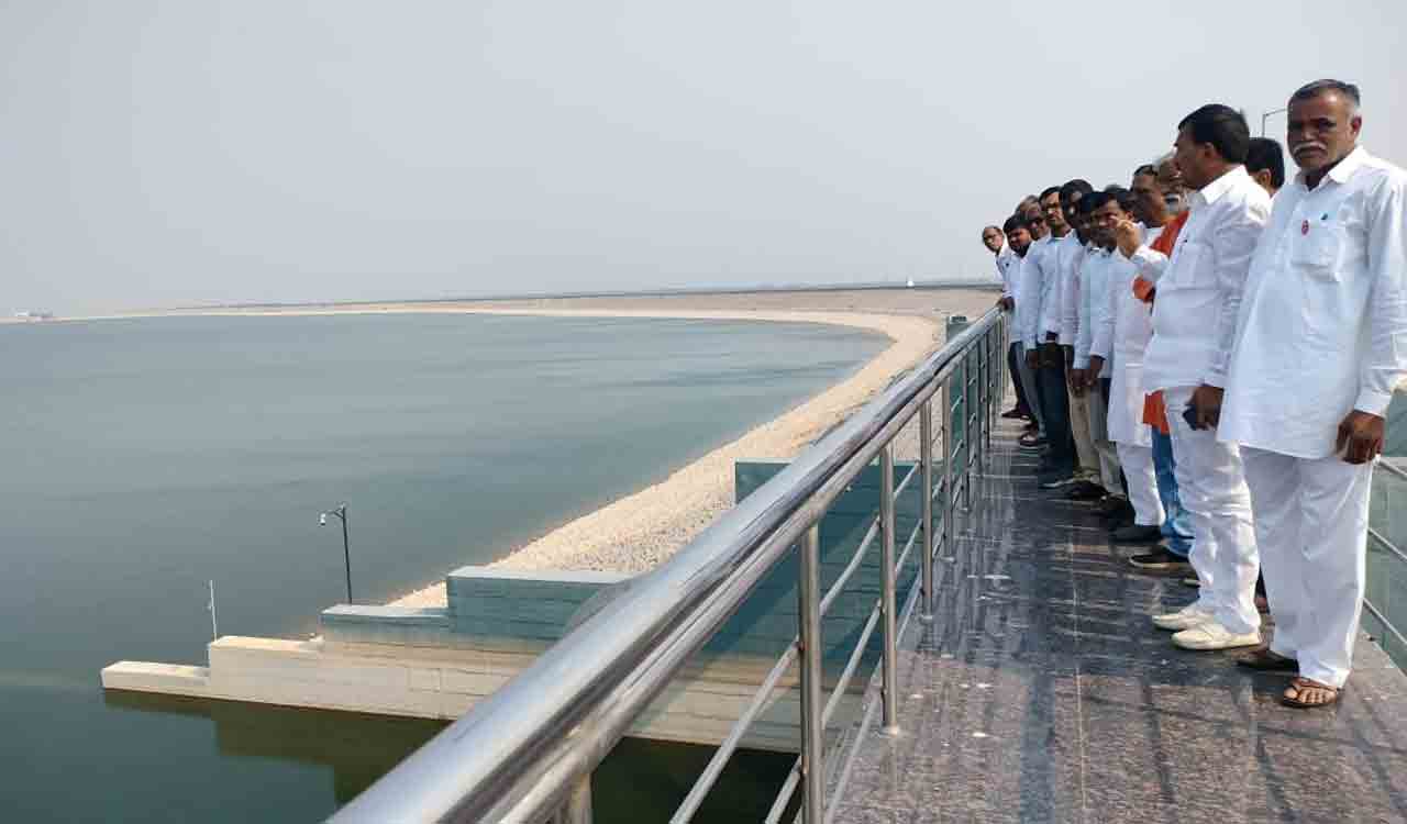 Maharastra farmers visits Gajwel