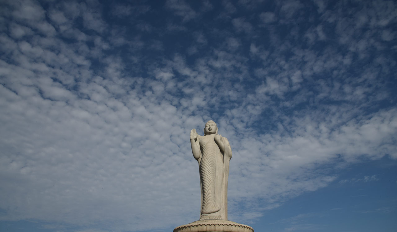 Here are six statues of significance in Hyderabad