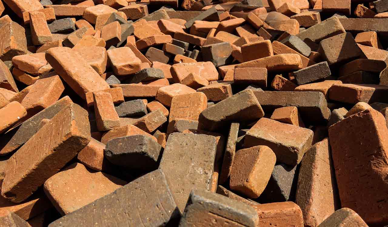 Hyderabad: 8-month-old girl dies in wall collapse at Jubilee Hills