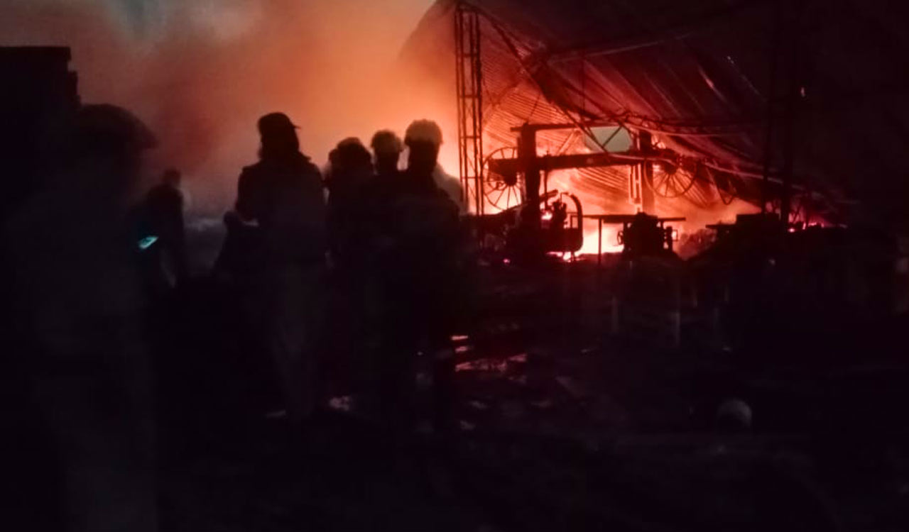 Hyderabad: Family of three burnt alive after fire breaks out at timber depot