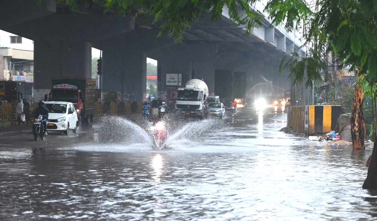 Hyderabad wakes up to intense morning thunderstorm as heavy rains lash city