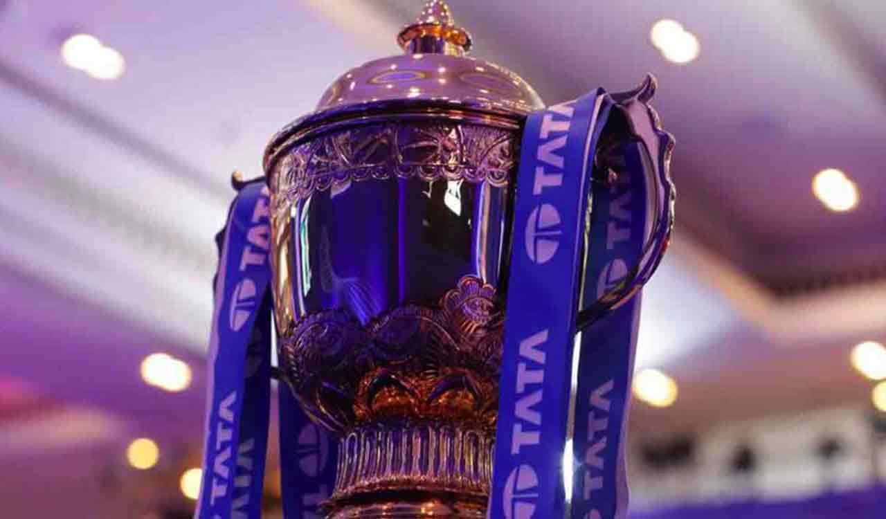 Who do you think holds record for hitting the longest six in IPL?