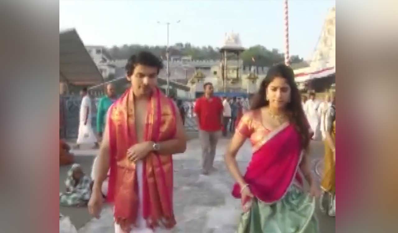 Janhvi Kapoor visits Tirupati Temple with rumoured boyfriend Shikhar Pahariya
