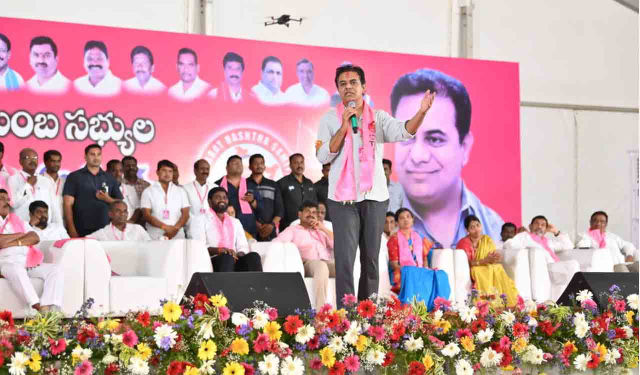 Family rule of three crore people in Telangana, says KTR