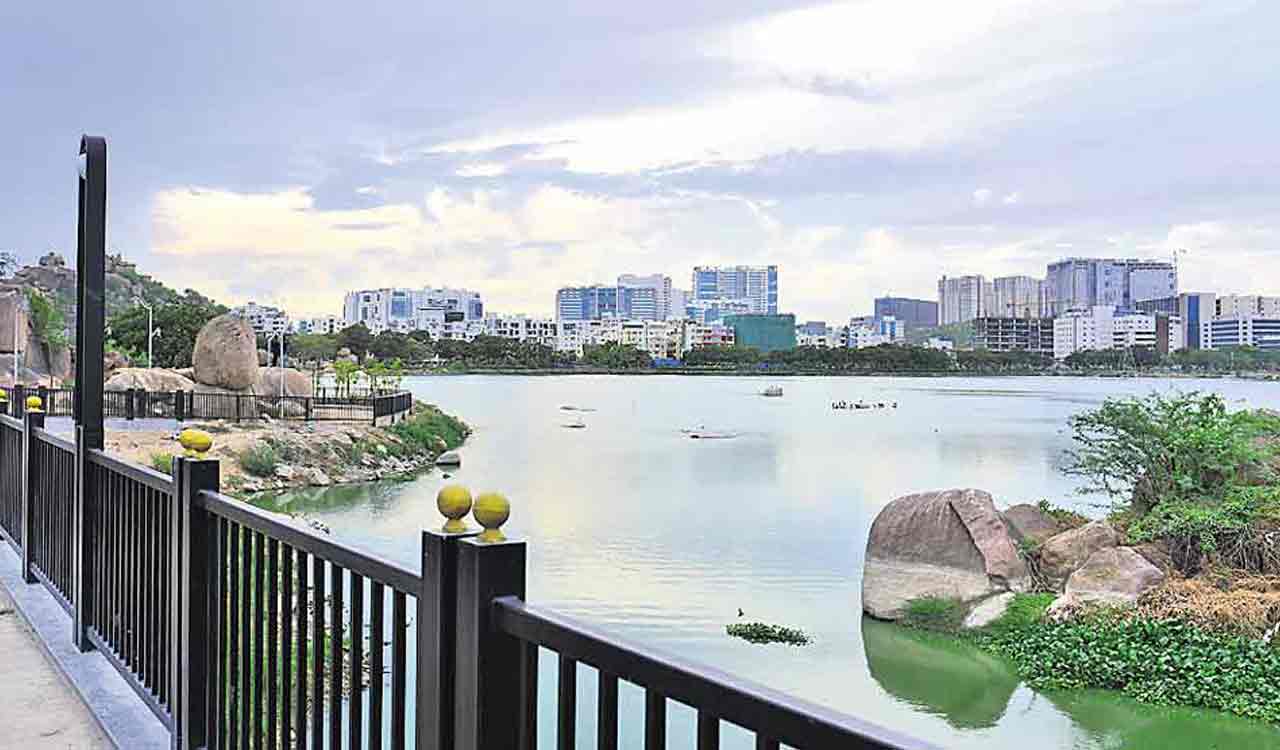 Here’s where Hyderabadis enjoy street food by lake