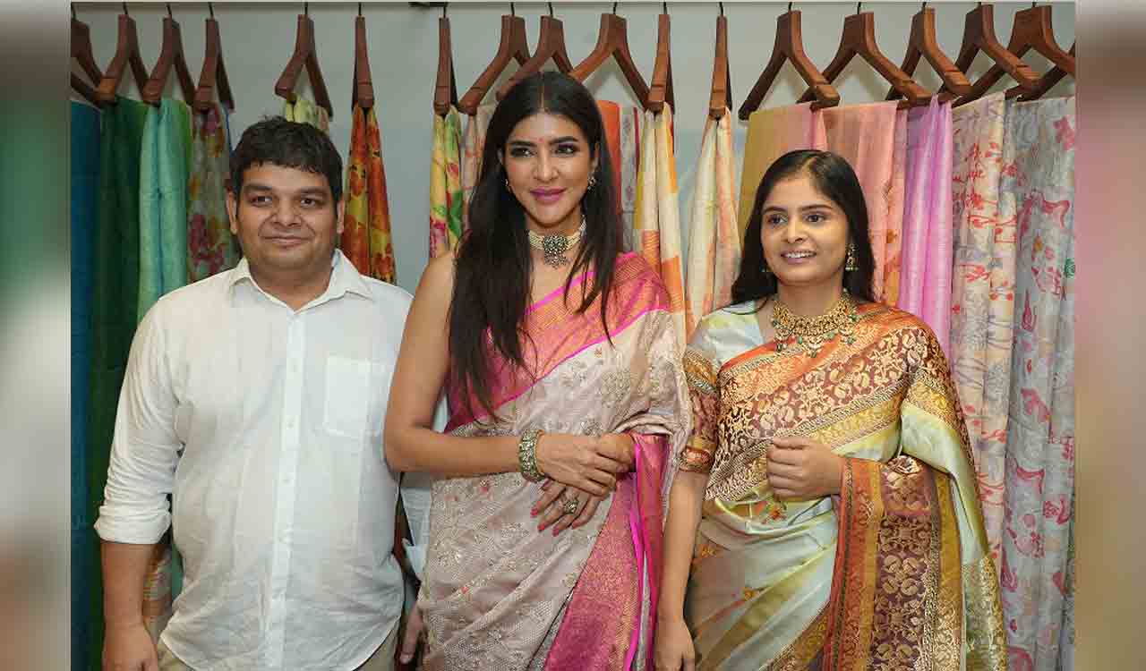 Lakshmi Manchu inaugurates designer Geetanjali’s store ‘The Antora’