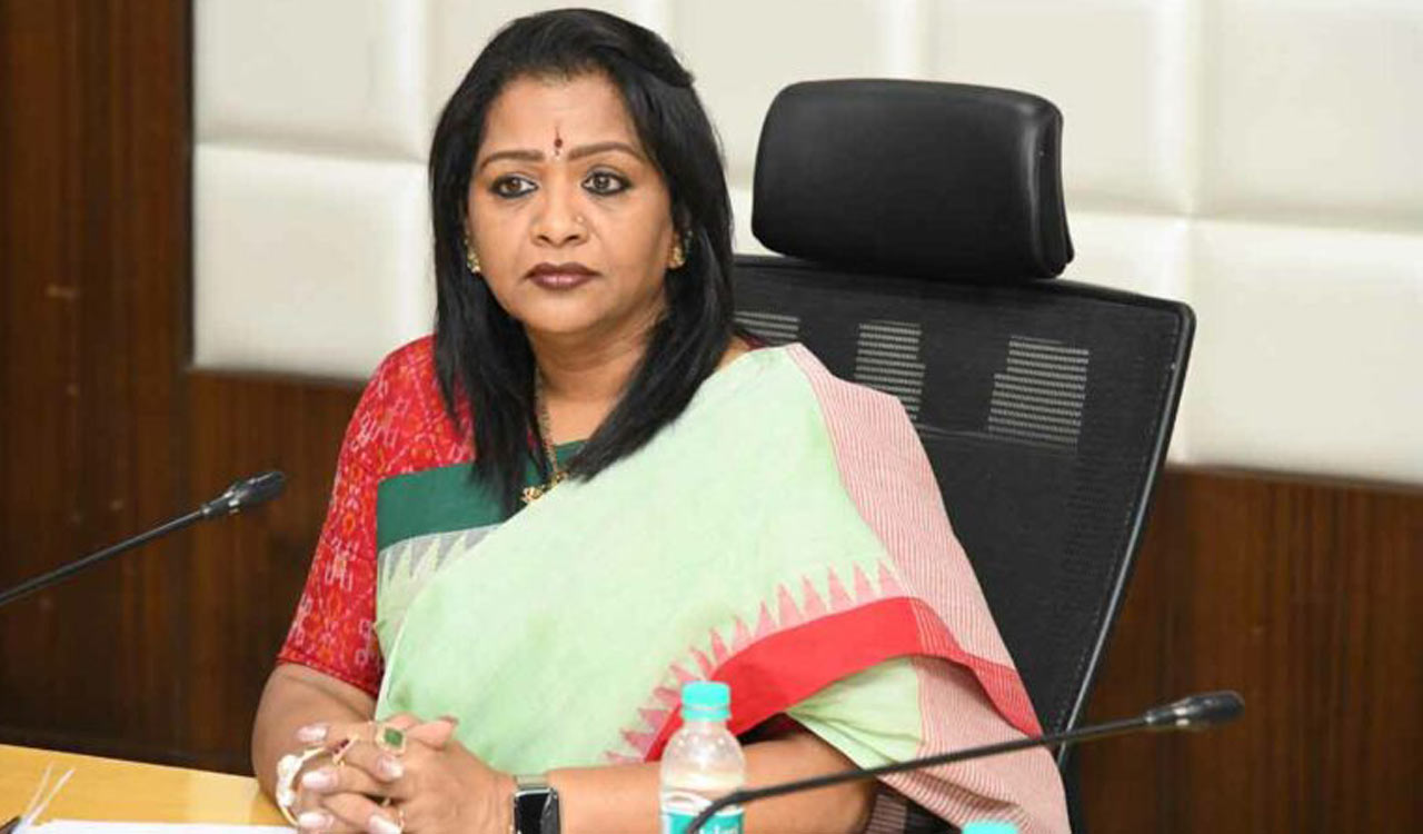 Stray dog menace: GHMC Mayor directs officials to deploy 10 additional dog-catching vehicles