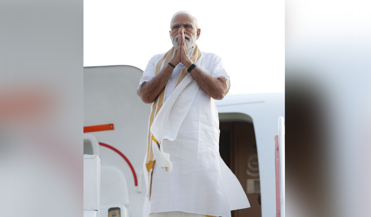 PM Modi flags off Kerala’s first Vande Bharat Express from Thiruvananthapuram