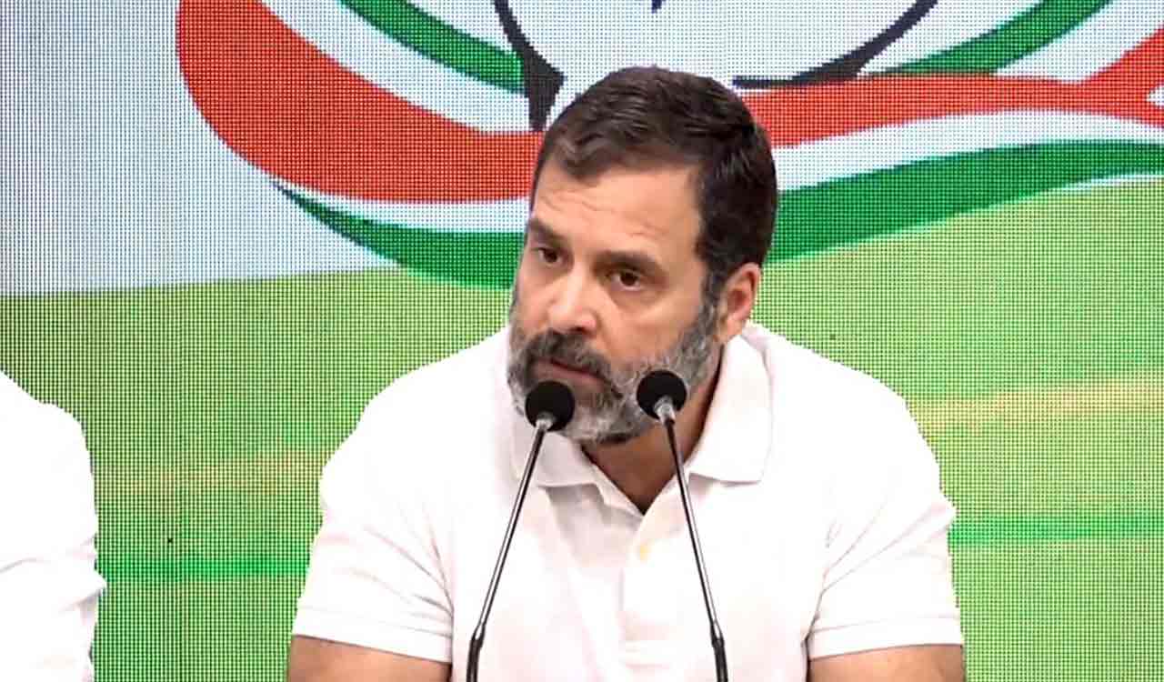 BJP calls Cong leaders accompanying Rahul to Surat as pressure tactics