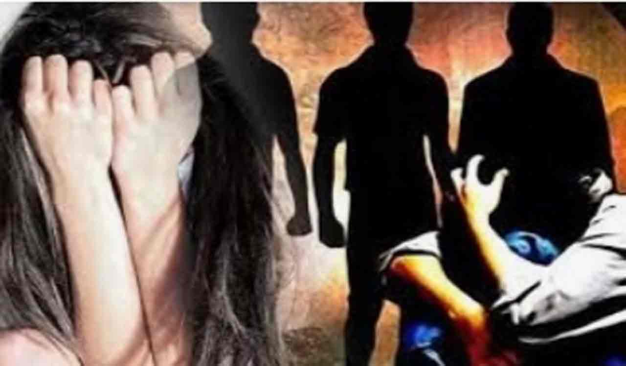 Minor girl raped; clay and sand inserted in genitals