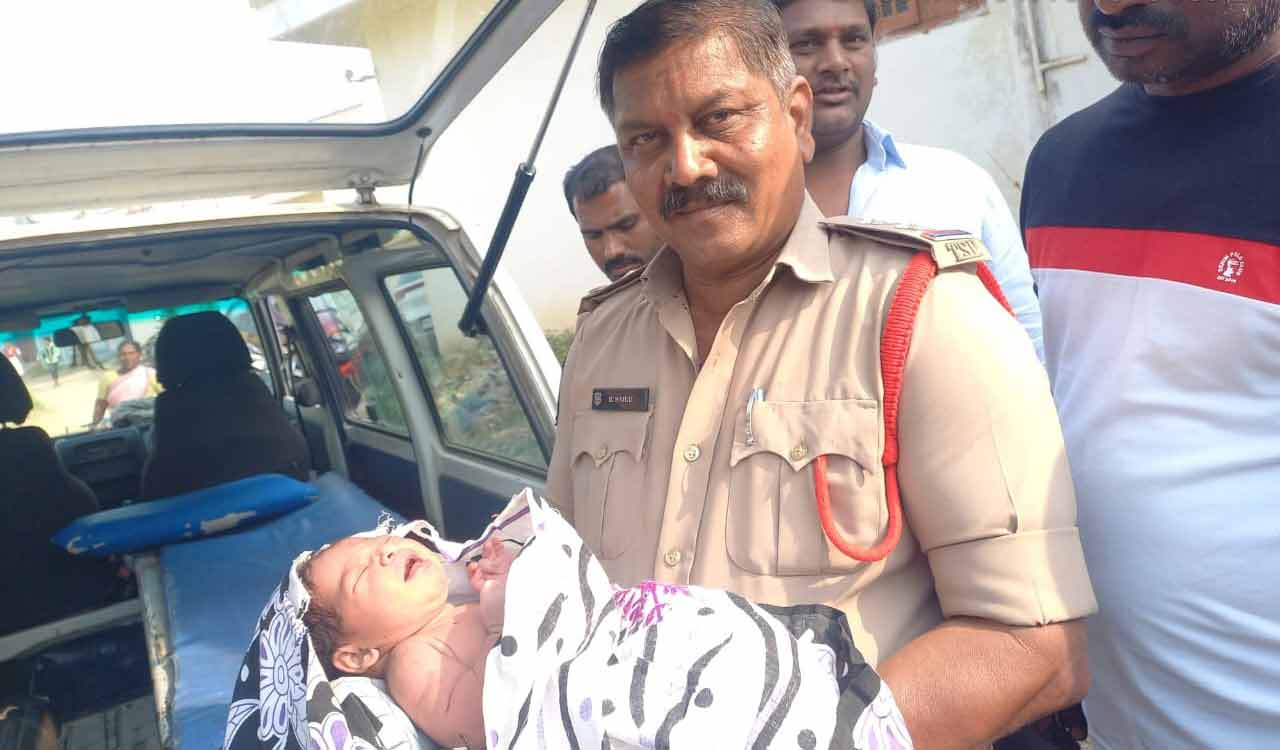 Newborn infant girl found abandoned in Sangareddy