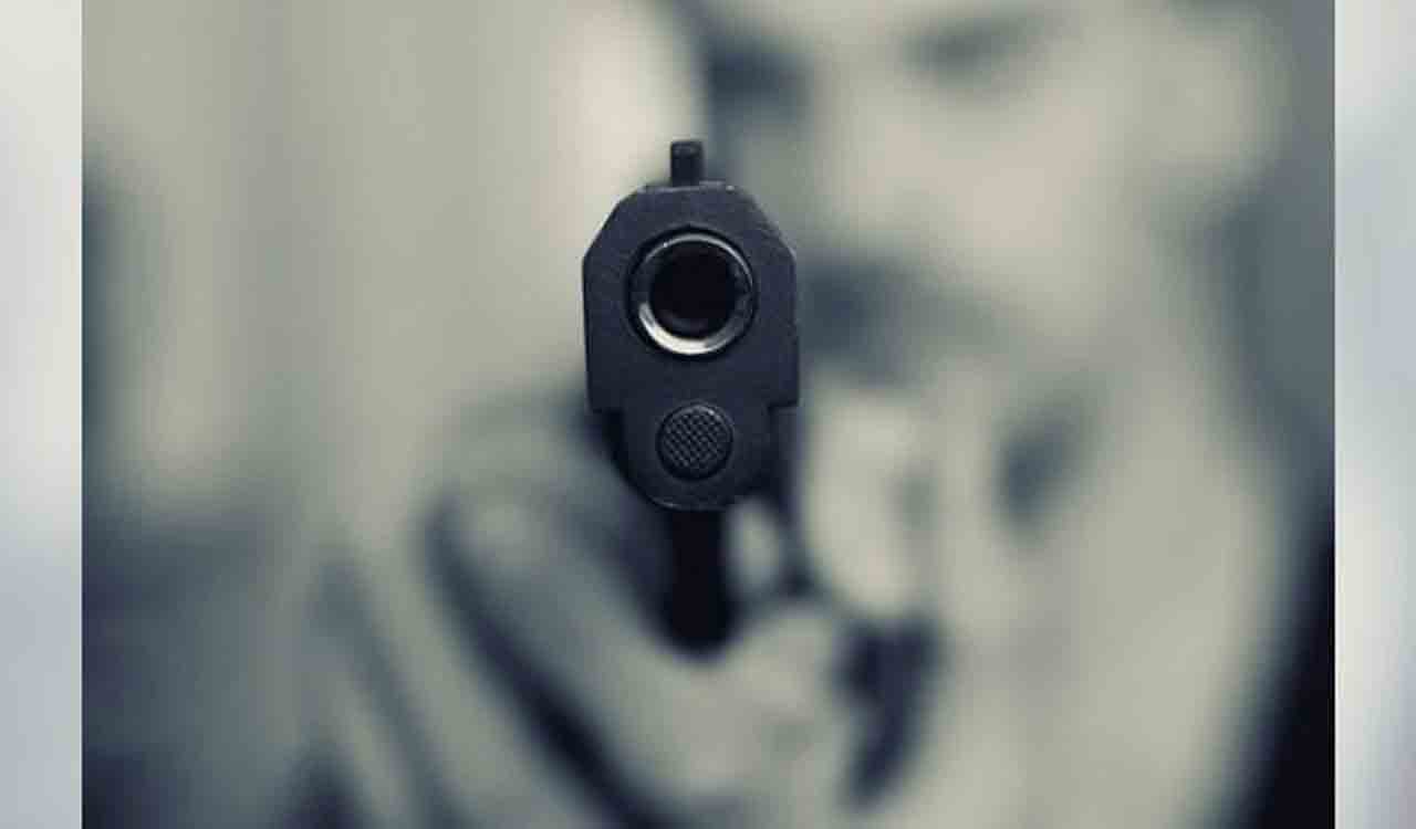 Cop shoots himself dead in Delhi’s civil lines area