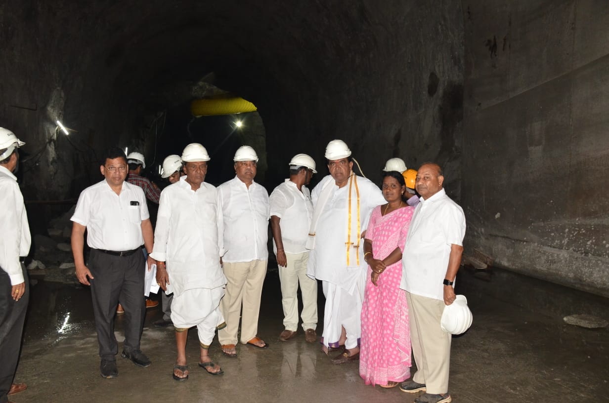 Name Mallanna Sagar canals after CM KCR: Speaker Pocharam