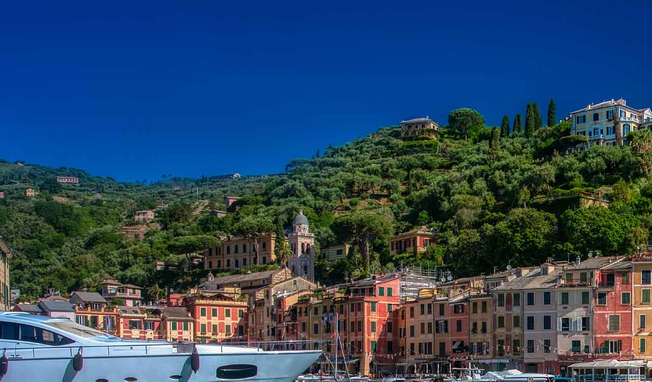 This Italian town fines people for taking selfies