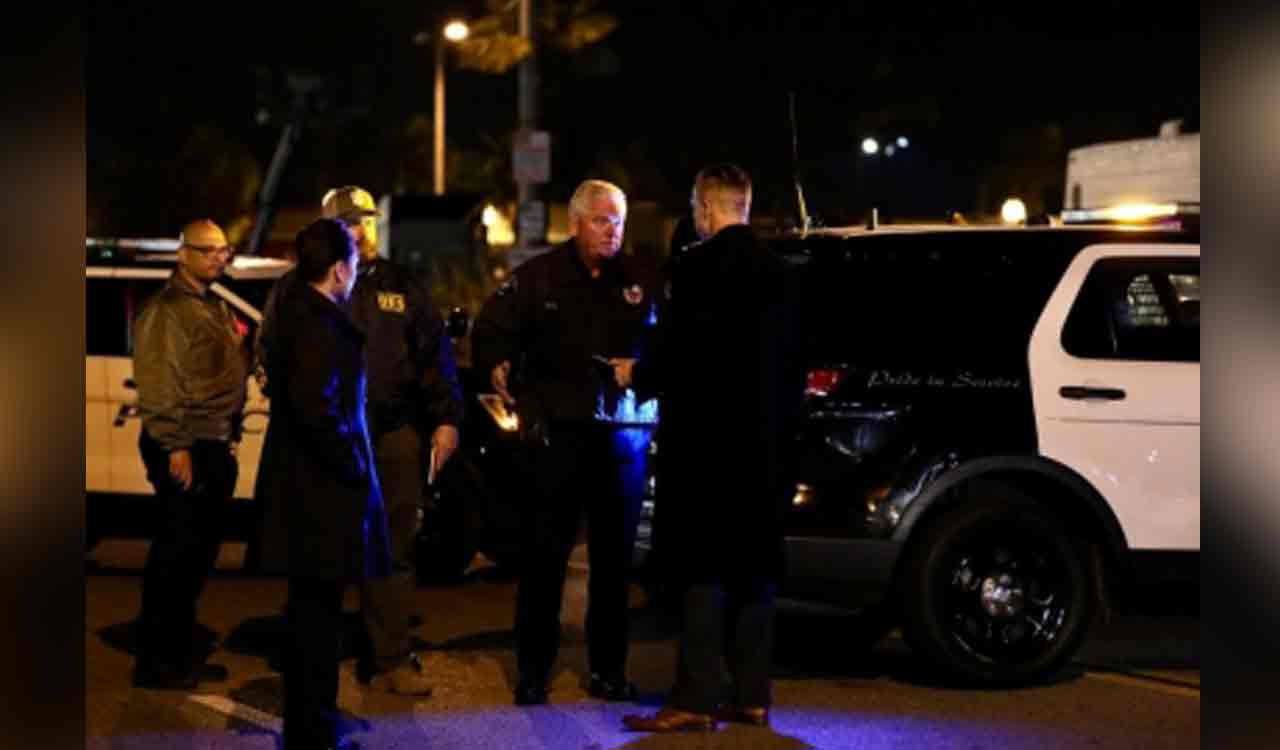 5 dead in US bank shooting, gunman livestreams attack