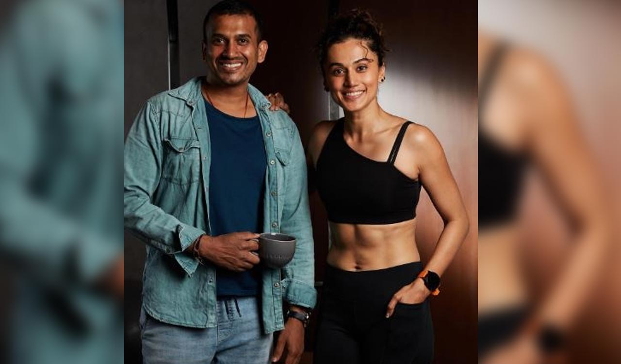 Taapsee’s washboard abs leaves fans amazed