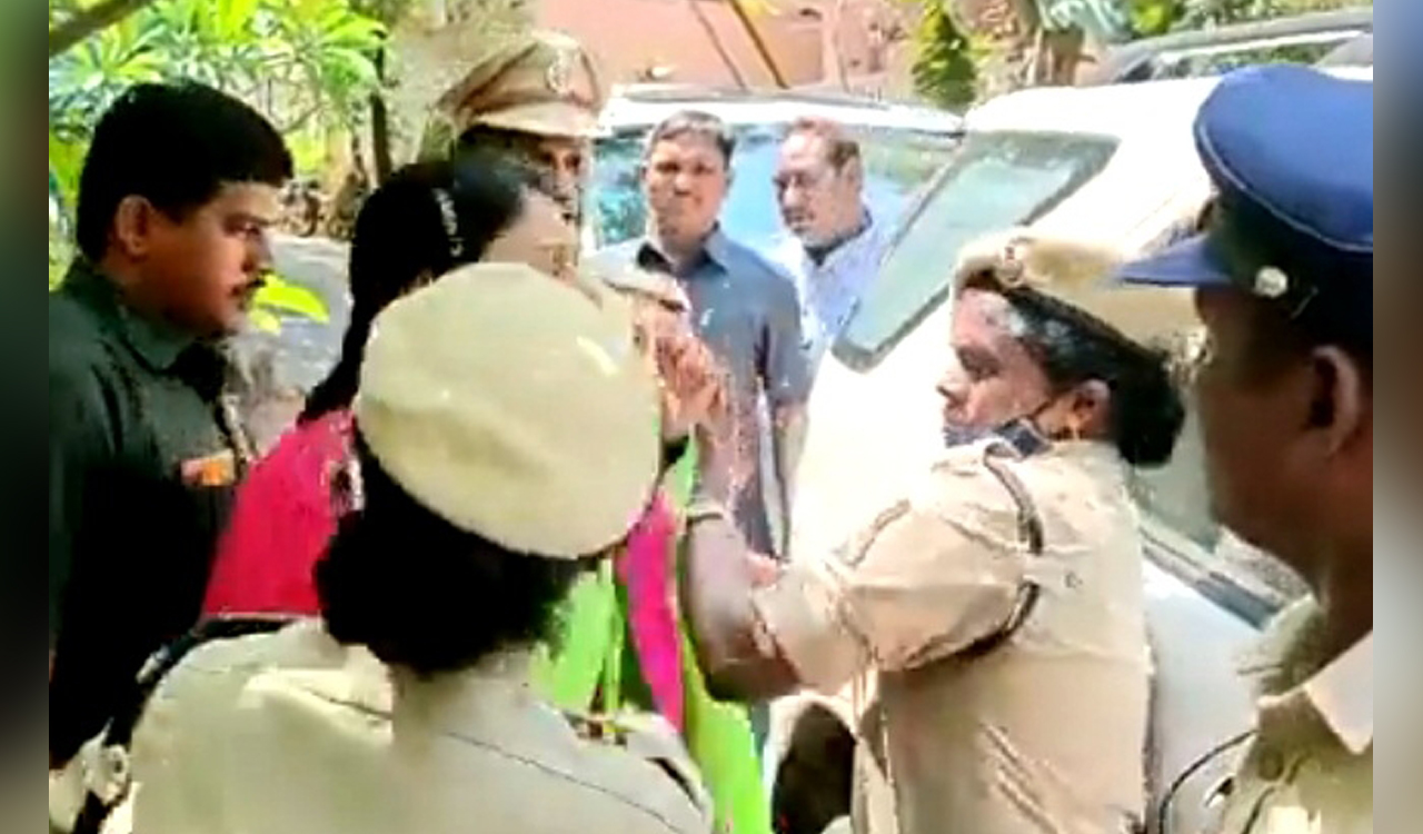 After Sharmila, her mother Vijayamma too slaps cop