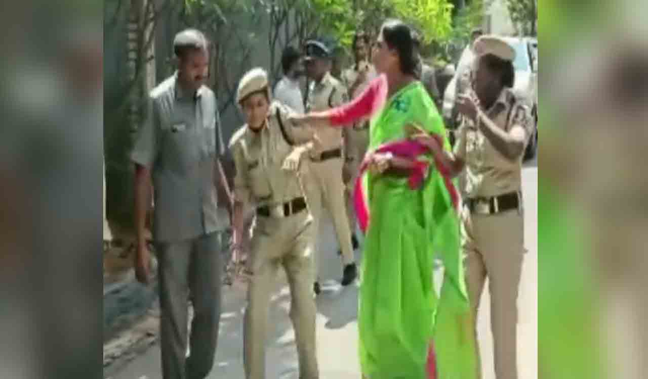 YS Sharmila detained for manhandling police personnel