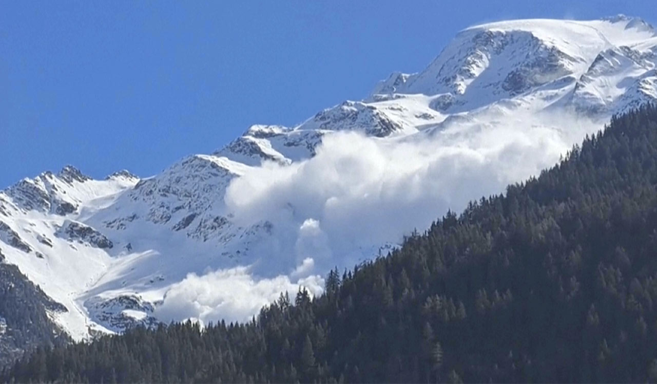 Avalanche kills 6, including mountain guides, in French Alps