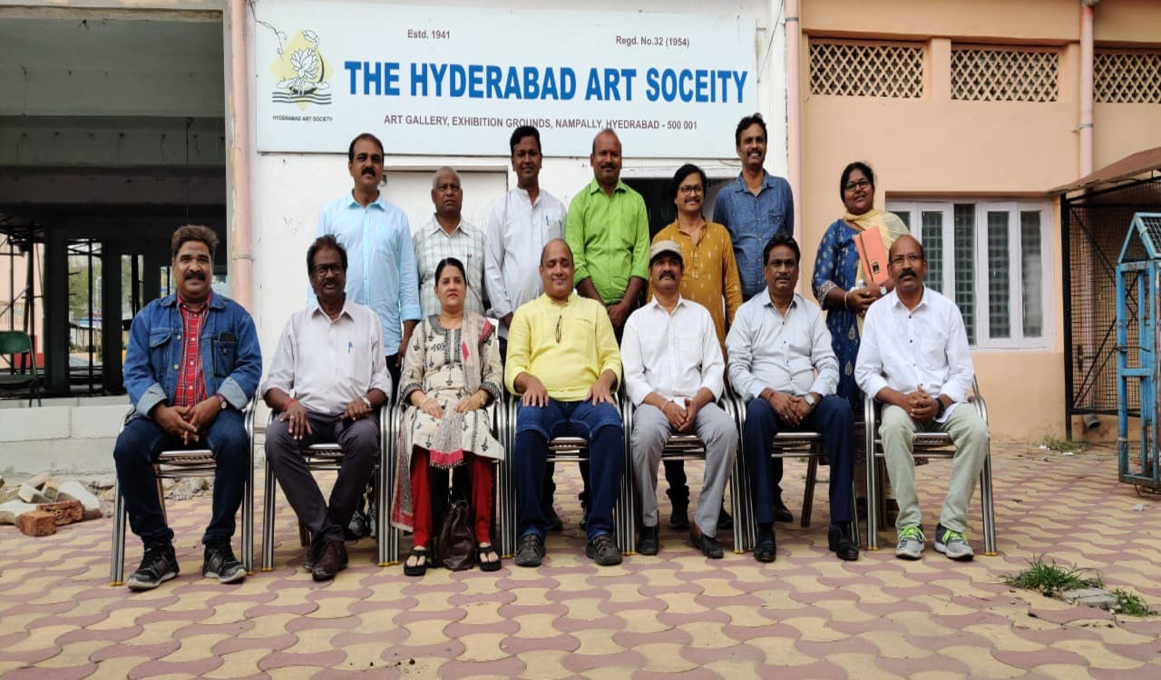 Hyderabad Art Society unanimously re-elects members for third time