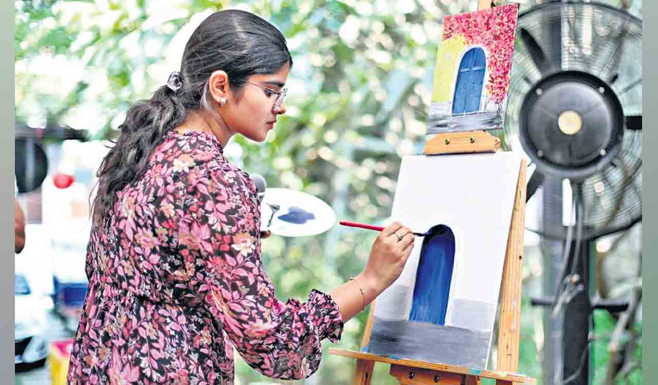 This Hyderabad artist turns art into therapeutic workshop