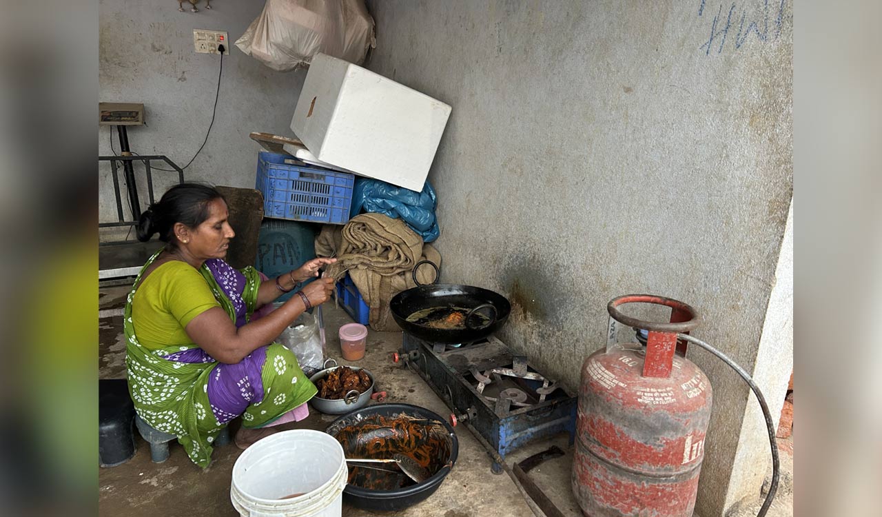 Vizag Colony, a destination for the best ‘chepala pulusu’