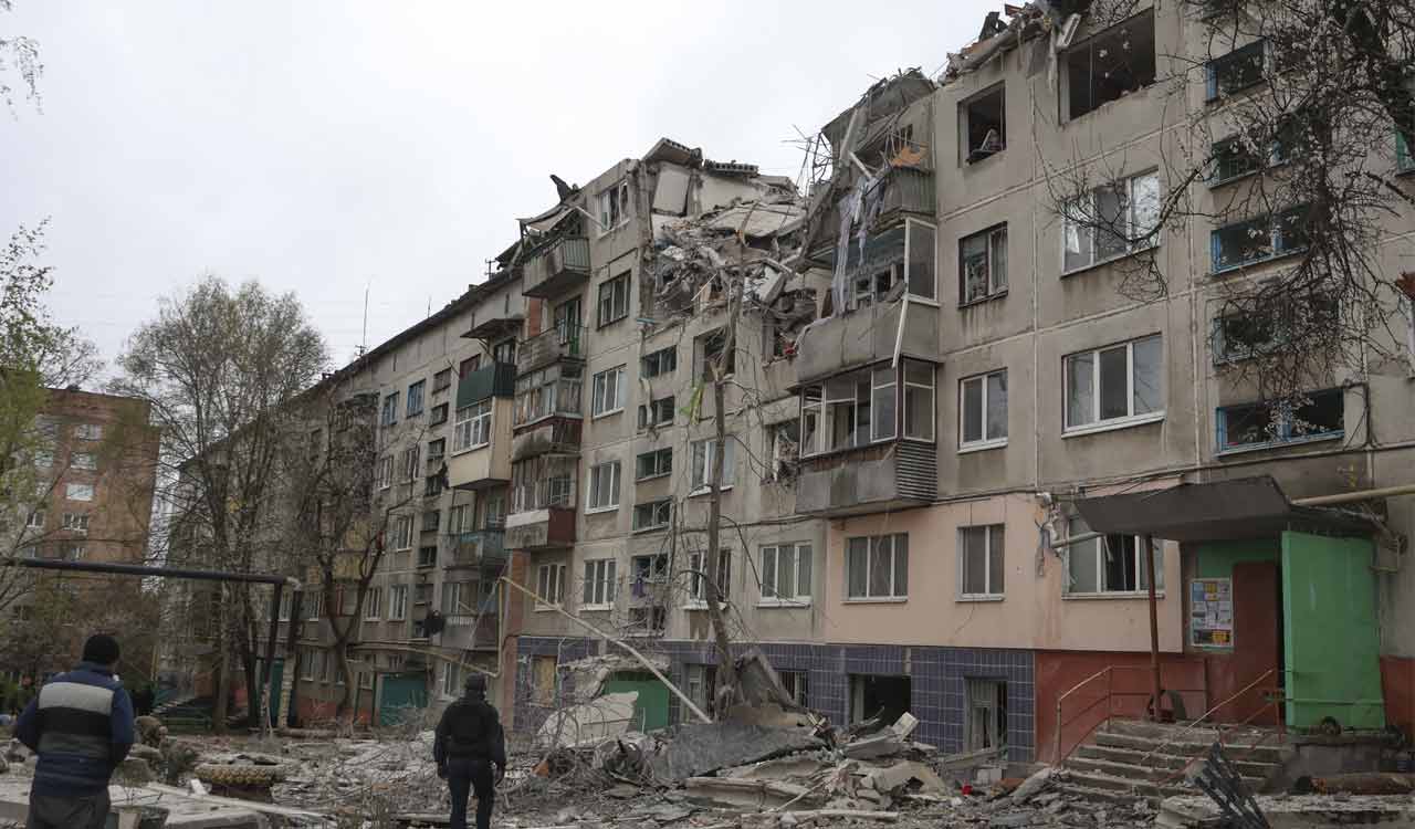 Ukraine awaits US missile system after latest Russian strike