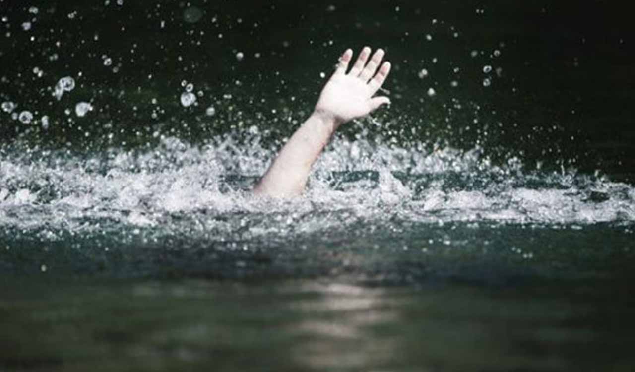 Hyderabad: Two drown in Musi while saving horse