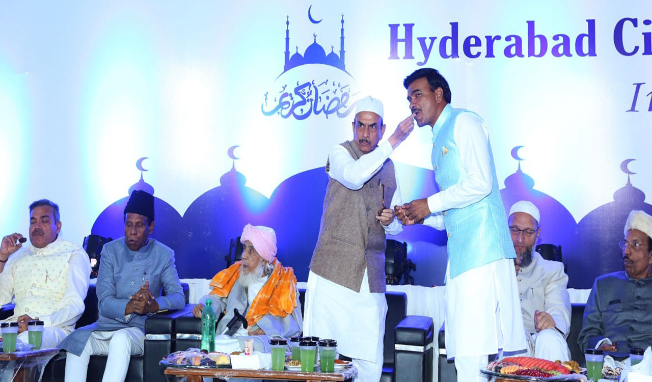Hyderabad cops organise ‘Dawaat e- iftar’ at Chowmahalla Palace