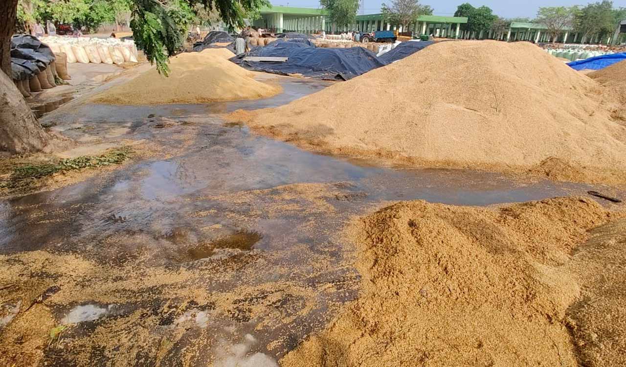 Telangana: Widespread damage in Nizamabad, Mahabubnagar due to rains