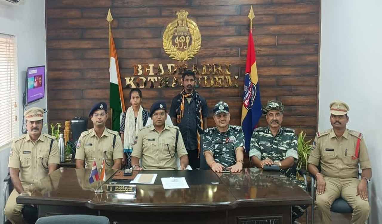 Maoist commander, deputy commander arrested in Kothagudem