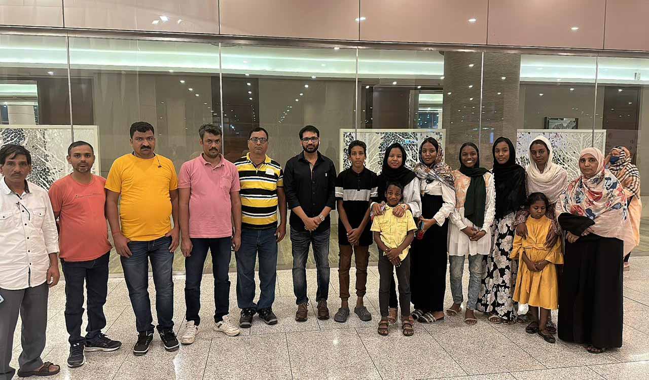 Fourteen Sudan evacuees from Telangana reach Mumbai