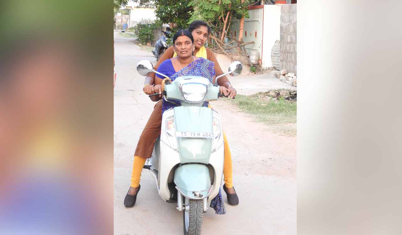 This homemaker from Mancherial is helping women learn driving easily