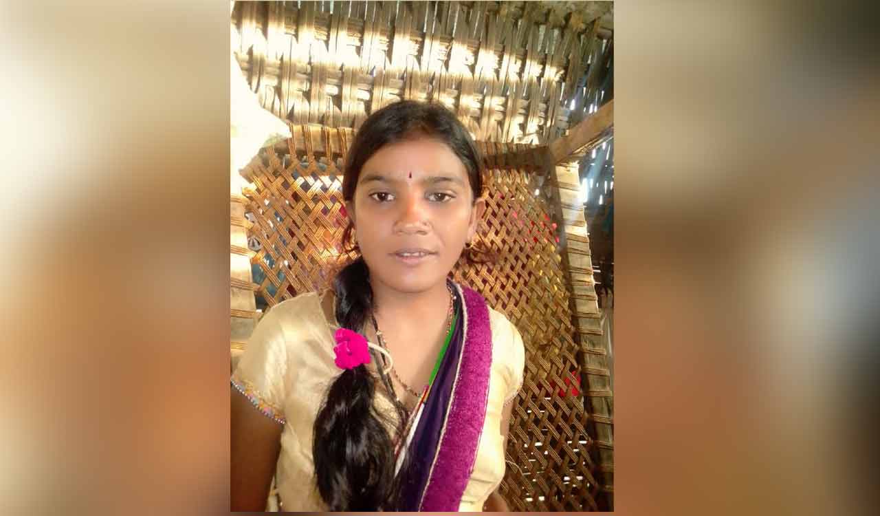 Woman found hanging in Asifabad