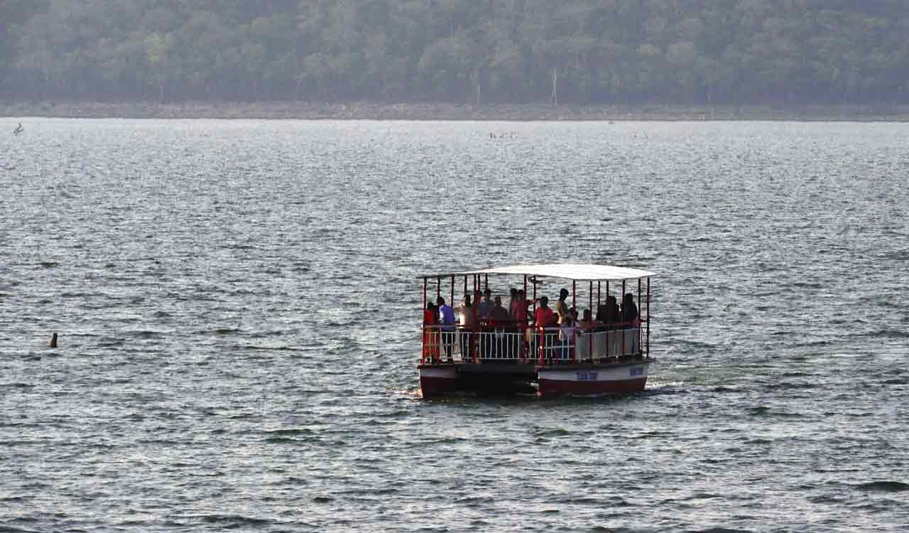 Telangana: Boat ride in Asifabad’s Kumram Bheem project a hit